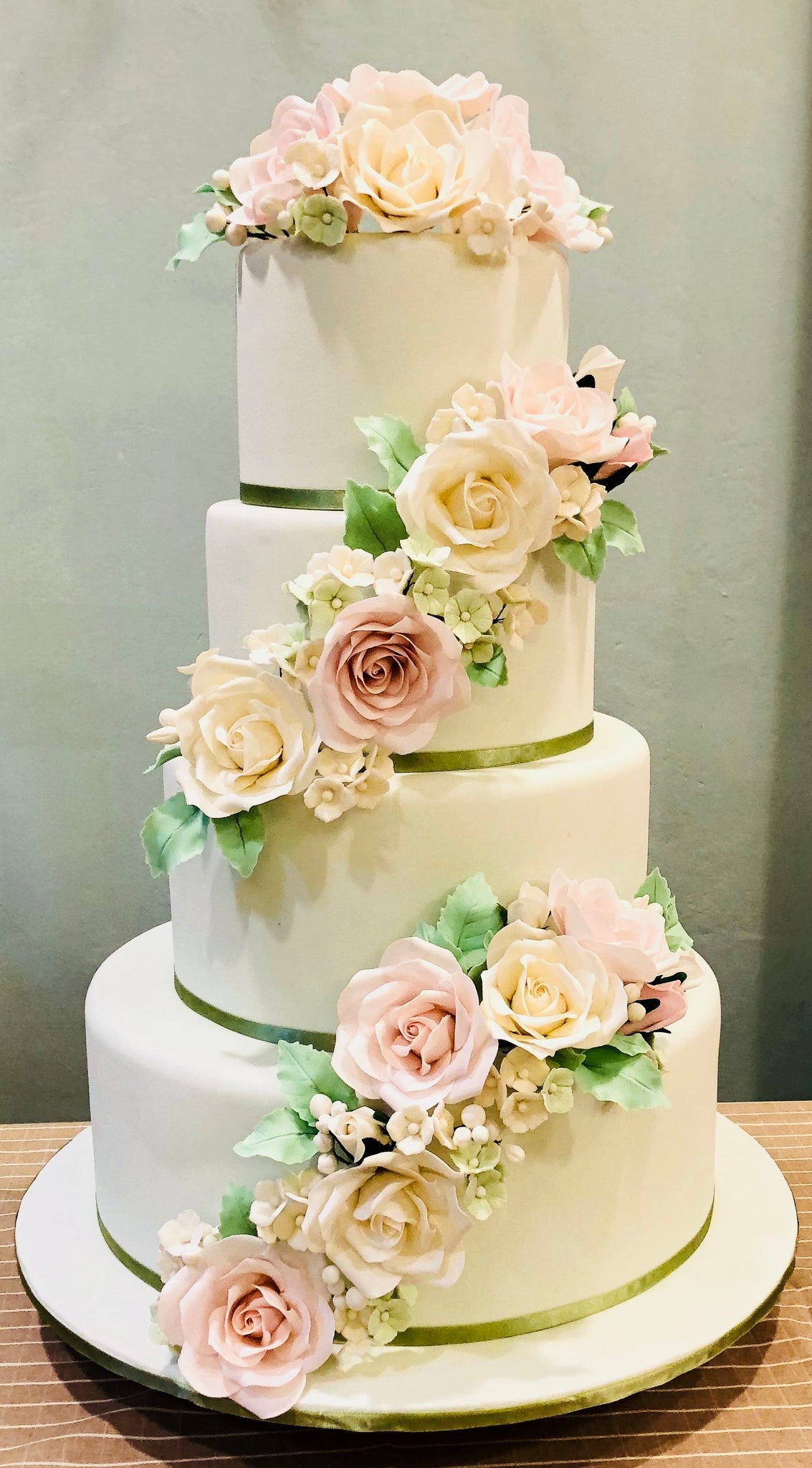 Reveal 4-Tier Wedding Cake - Ayre's